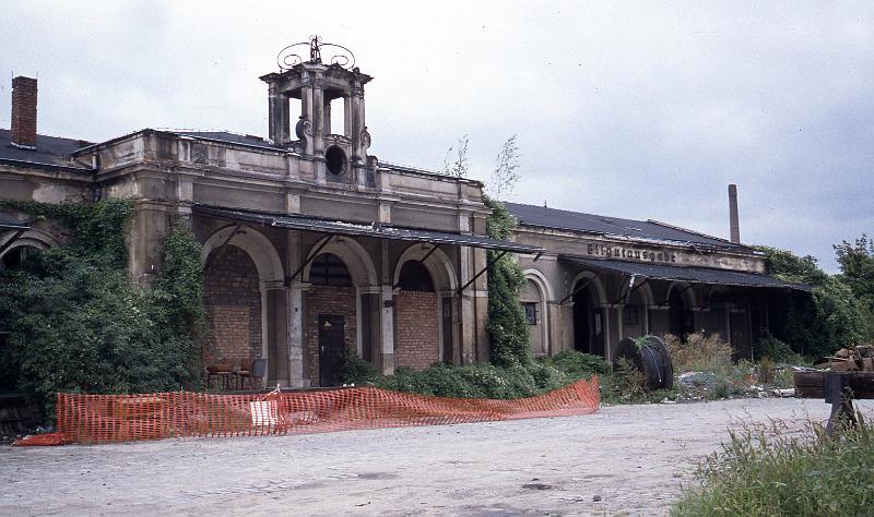 Dresden-Äußere Neustadt, Leipziger Bahnhof, 8-1994 (1).jpg